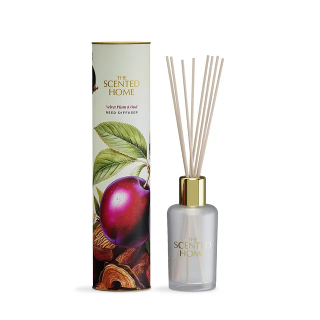 Ashleigh & Burwood London Vánoční difuzér THE SCENTED HOME - VELVET PLUM & OUD 150 ml