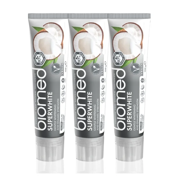 BIOMED Superwhite s kokosovým olejem bělicí zubní pasta na citlivé zuby 3x100 g