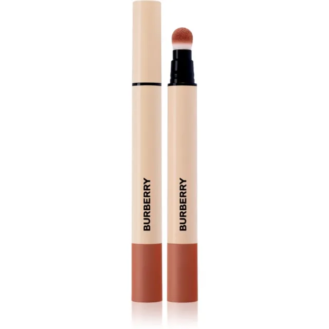 Burberry Brit Matte Veil matná hydratační tekutá rtěnka odstín English Oak 652 3 ml