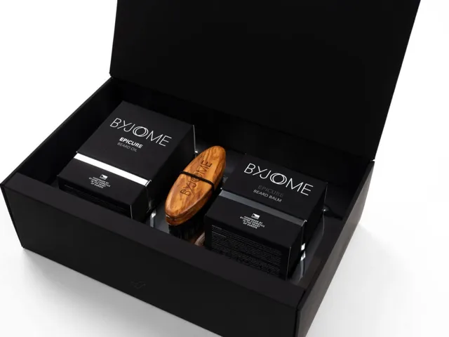 Byjome Epicure pro vousáče olej na vousy 30 ml + balzám na vousy 50 ml + kartáč na vousy dárková sada