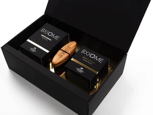 Byjome Gentleman pro vousáče olej na vousy 30 ml + balzám na vousy 50 ml + kartáč na vousy dárková sada