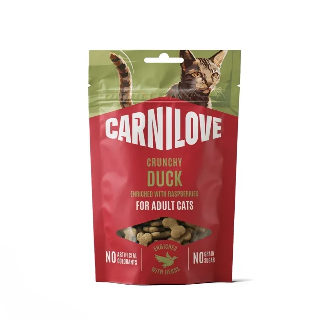 CARNILOVE Crunchy Snack Cat Duck 50 g s kachnou a malinami, křupavá pochoutka pro kočky
