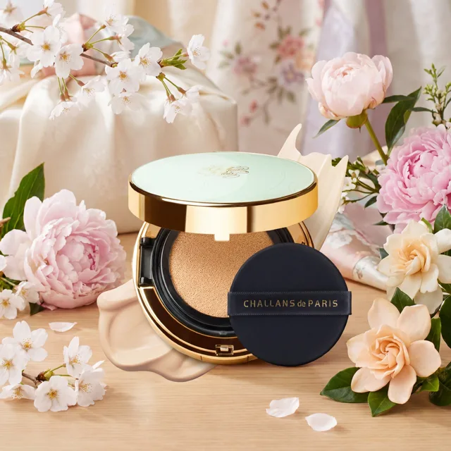 CHALLANS DE PARIS - Cushion de Lunar Excellence 21 - Luxusní cushion SPF 40 v odstínu Excellence 21 - 15g