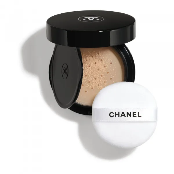 CHANEL POUDRE UNIVERSELLE LIBRE ON-THE-GO FORMAT  SYPKÝ PUDR S PŘIROZENÝM FINIŠEM. CESTOVNÍ FORMÁT - 50 MEDIUM INTENSE 6 g
