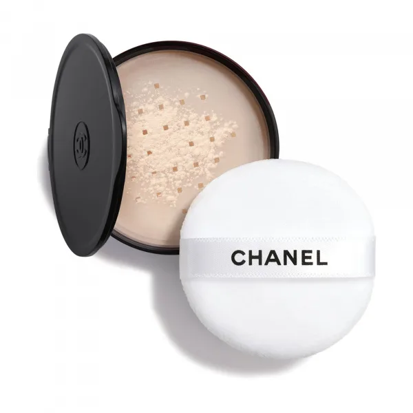 CHANEL POUDRE UNIVERSELLE LIBRE - REFILL ON-THE-GO FORMAT SYPKÝ PUDR S PŘIROZENÝM FINIŠEM. CESTOVNÍ FORMÁT - 20 MEDIUM LIGHT - NÁPLŇ 6 g