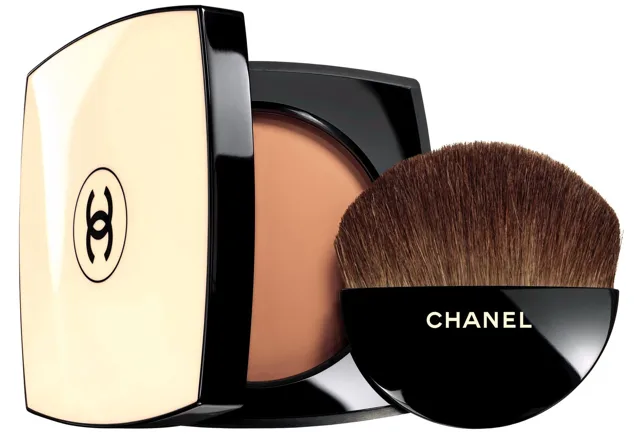 Chanel Rozjasňující pudr Les Beiges (Healthy Glow Sheer Powder) 12 g B10