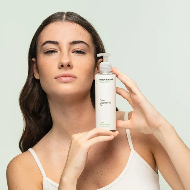 Čistící gel na tvář CBD Zenpure 200 ml