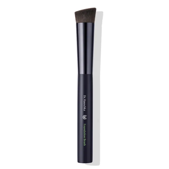 Dr. Hauschka Foundation brush - štětec na make-up
