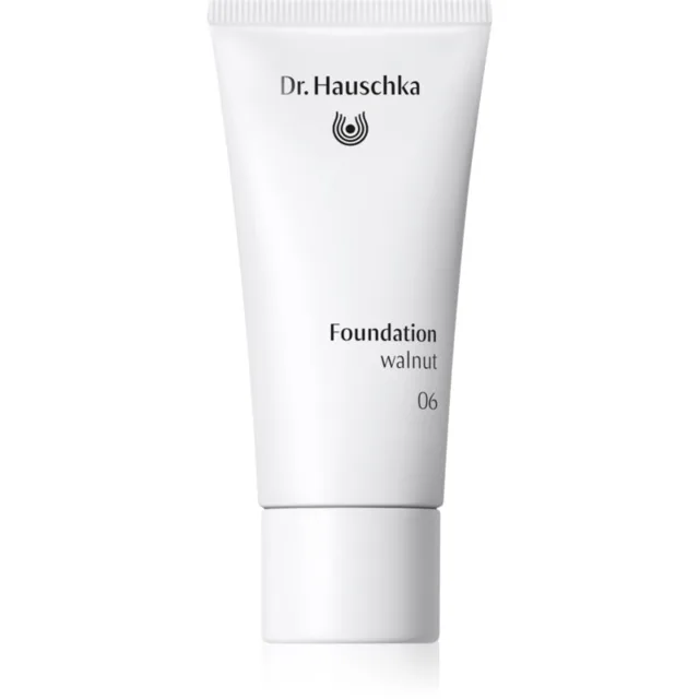 Dr. Hauschka Make-Up Foundation lehký make-up odstín 06 walnut 30 ml