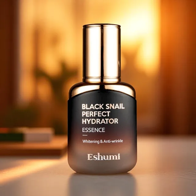 ESHUMI - Black Snail Perfect Hydrator Essence - Vysoce hydratační pleťová essence - 35 ml