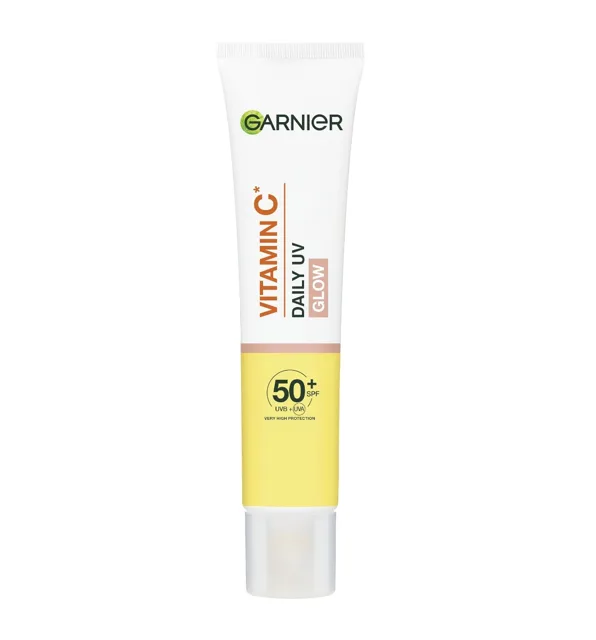 Garnier Skin Naturals Vitamin C Denní rozjasňující UV fluid Glow SPF50+ 40 ml