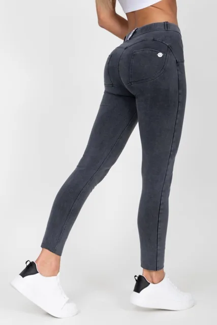 Hugz Jeans - Grey - Denim - Mid Waist - Dark stitch, M, šedá