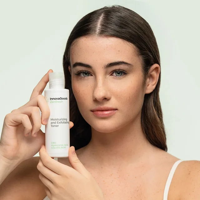 Hydratační a exfoliační tonikum na obličej CBD Zenfresh 150 ml