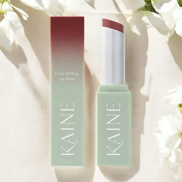 KAINE - Glow Melting Lip Balm - Hydratační balzám na rty ROSE PLUM - 3,7 g
