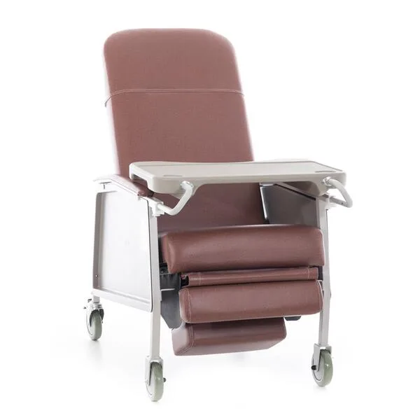 Kardiacké seniorské křeslo, cihlově hnědé