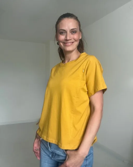 Kojicí tričko se zipem Kira, oversized – hořčicové L/XL