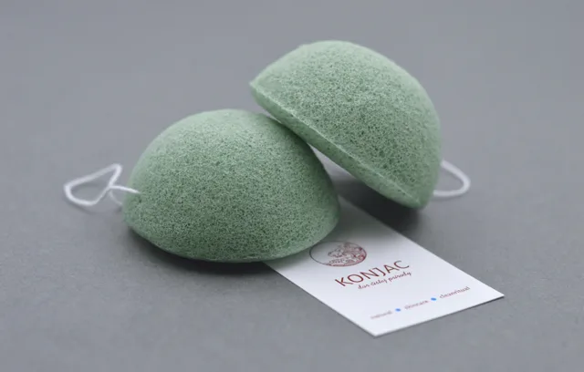 Konjac - Tmavozelená houbička obličejová