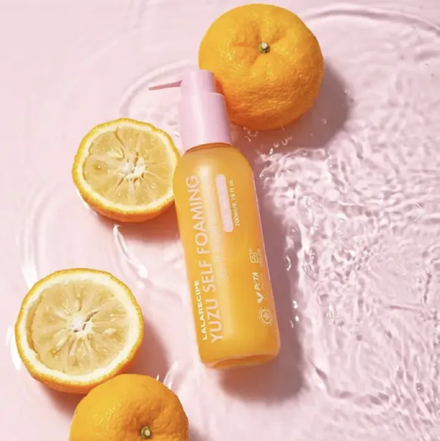 LALARECIPE - Yuzu Self Foaming 3in1 Peel Cleanser - Samo-pěnící exfoliační čisticí gel 3v1 s Yuzu - 200ml