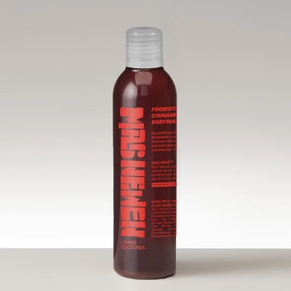 Mas Newen - Probiotic Cinnamon bodywash, zklidňující skořicový sprchový gel, 250 ml