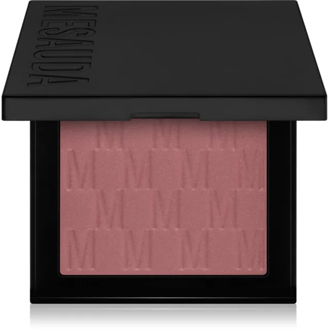 Mesauda At First Blush kompaktní tvářenka odstín Attraction 8.5 g