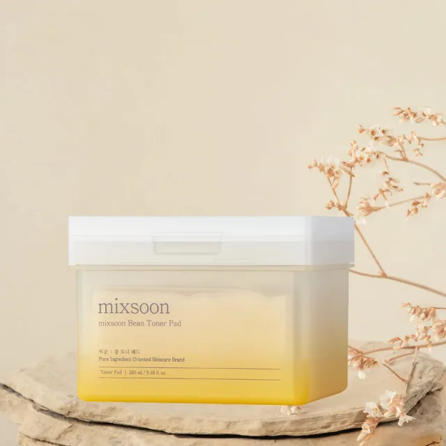 MIXSOON - Bean Toner Pad - Exfoliační a hydratační tampónky na obličej se sójovým extraktem - 70 ks / 280 ml