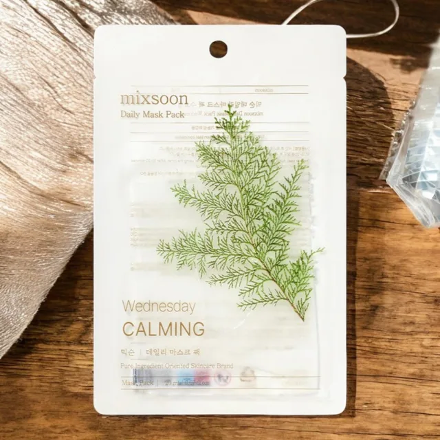 MIXSOON MIXSOOON - Daily Mask Pack Wednesday Calming - Zklidňující a hydratační  plátýnková maska s centelou a kyselinou hyaluronovou - 20 ml