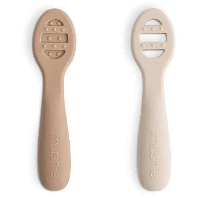 Mushie First Feeding Baby Spoons lžička Natural/ Shifting Sand 6m+ 2 ks