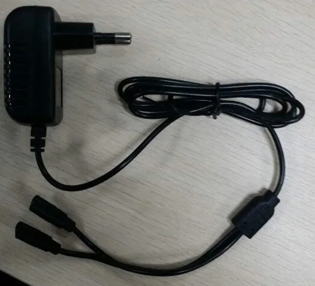 Nabíječka pro výcvikové obojky E-Collar 5V 2,5A | P31505