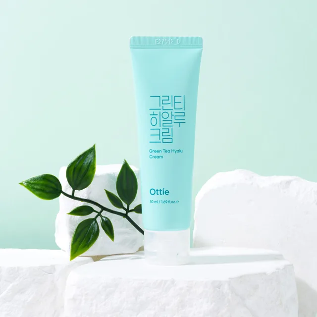 OTTIE - Green Tea Hyalu Cream - Krém s čajovým extraktem a kyselinou hyaluronovou - 50 ml