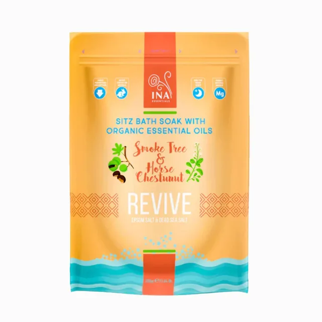 Revive – koupelová sůl s jírovcem maďalem a škumpovým olejem – péče o unavené nohy a poporodní komfort – 330 g – INA Essentials