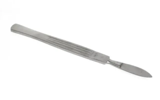 Skalpel hrotnatý č.13 30mm ZSZ