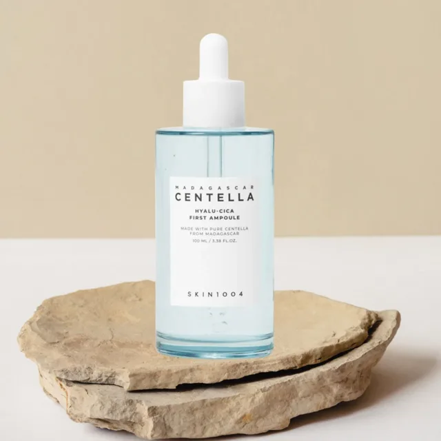 SKIN1004 -  Madagascar Centella HYALU-CICA First Ampoule - Hydratační a zklidňující sérum - 100 ml