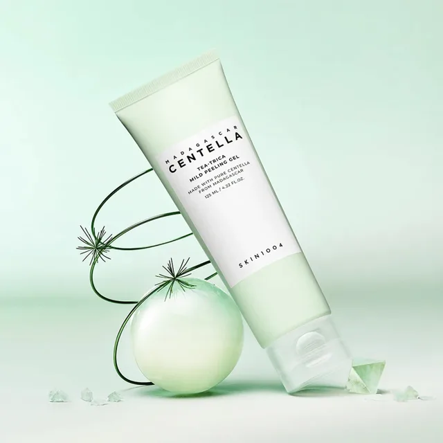 SKIN1004 - Madagascar Centella Tea-Trica Mild Peeling Gel - Jemný peelingový gel s centellou a tea tree - 125 ml