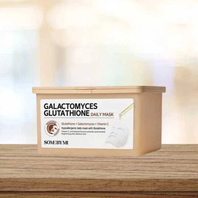 SOME BY MI - Galactomyces Glutathione Daily Mask  - Rozjasňující plátýnková maska s fermenty v praktickém balení - 30 ks