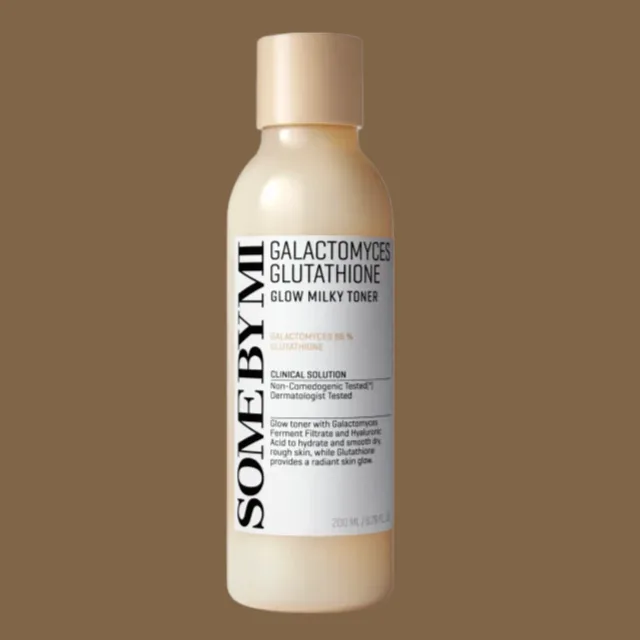 SOME BY MI - Galactomyces Glutathione Glow Milky Toner - Zjemňující a hydratační toner s kvasinkami pro projasnění pleti - 200 ml