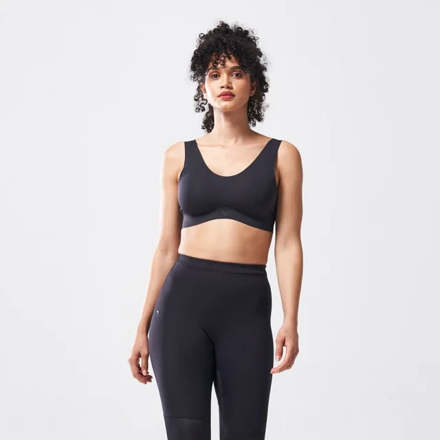 SQUATWOLF Sportovní podprsenka Free Cut Mid-Support Black