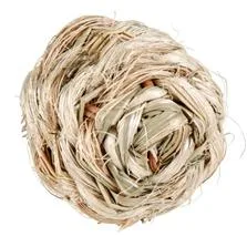 TRIXIE Míček s rolničkou z trávy 6 cm