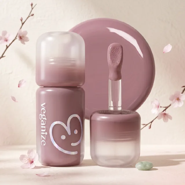VEGANIZE - 4D Dewyshine Lip Oil Pearl Gloss 05 Mauve Drop - Třpytivý olej na rty s perleťovým leskem - 4 g