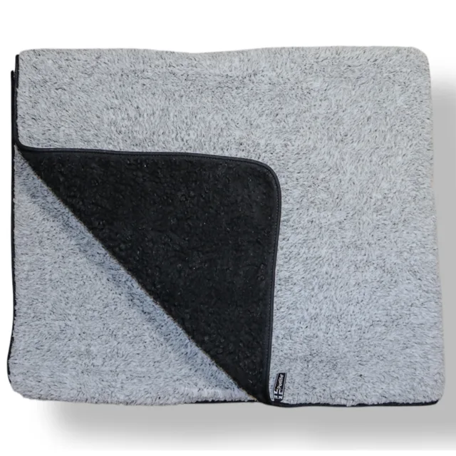 Vetbed® Sherpa fleecová deka pro domácí mazlíčky, šedá - D 147 x Š 122 cm