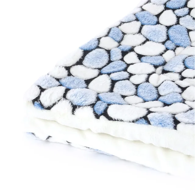 Vsepropejska Blanket bílo-modrá deka pro psa Barva: Modrá, Rozměr (cm): 68 x 50