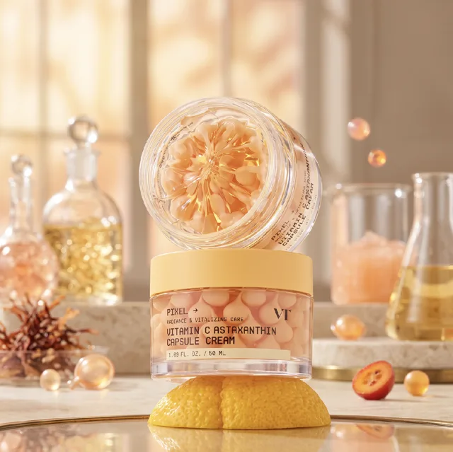 VT - Vitamin C Astaxanthin Capsule Cream - Rozjasňující a antioxidační krém s vitamínem C - 50 ml