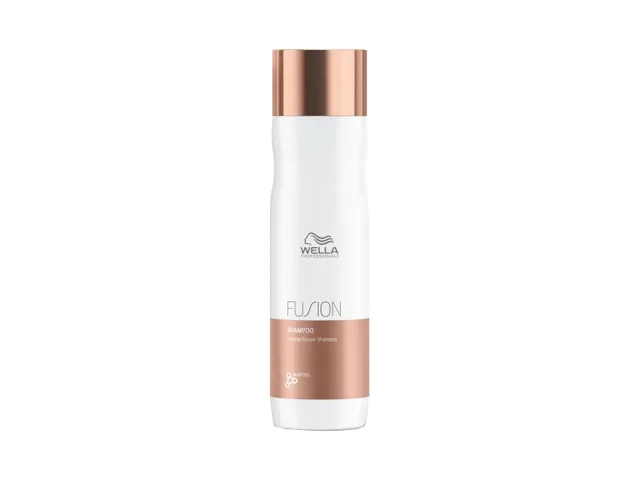 Wella Professionals Intenzivně regenerační šampon na poškozené vlasy Fusion (Intense Repair Shampoo) 250 ml