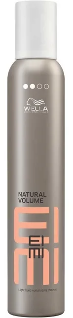Wella Professionals Tužící pěna pro objem vlasů EIMI Natural Volume 500 ml