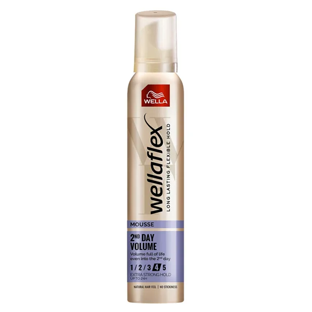 WELLAFLEX 2-Days Volume Pěnové tužidlo na vlasy Extra silné 200 ml
