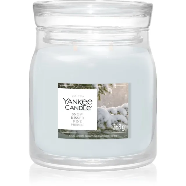 Yankee Candle Snow Kissed Pine vonná svíčka 368 g
