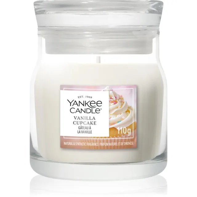 Yankee Candle Vanilla Cupcake vonná svíčka Signature 110 g