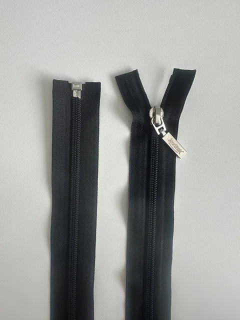 Zip spirálový 6mm se stříbrným jezdcem, černý 90 cm