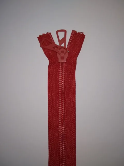 Zip spirálový, červený, RŮZNÉ DÉLKY 25